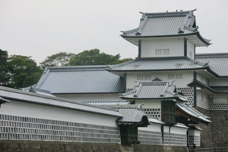 Kanawaza Castle & Grounds. Image © PlanetSKI